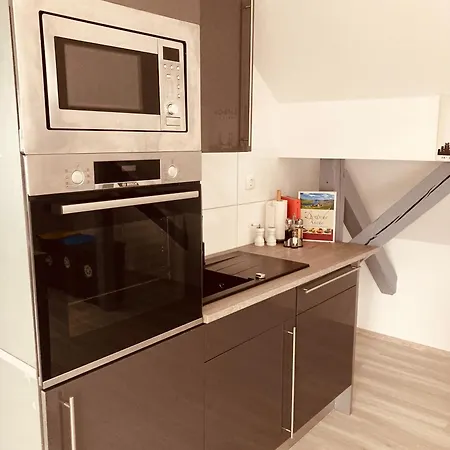Schoen Wohnen ! Netflix Nespresso Kueche Parkplatz Garten Duisburg Exterior photo
