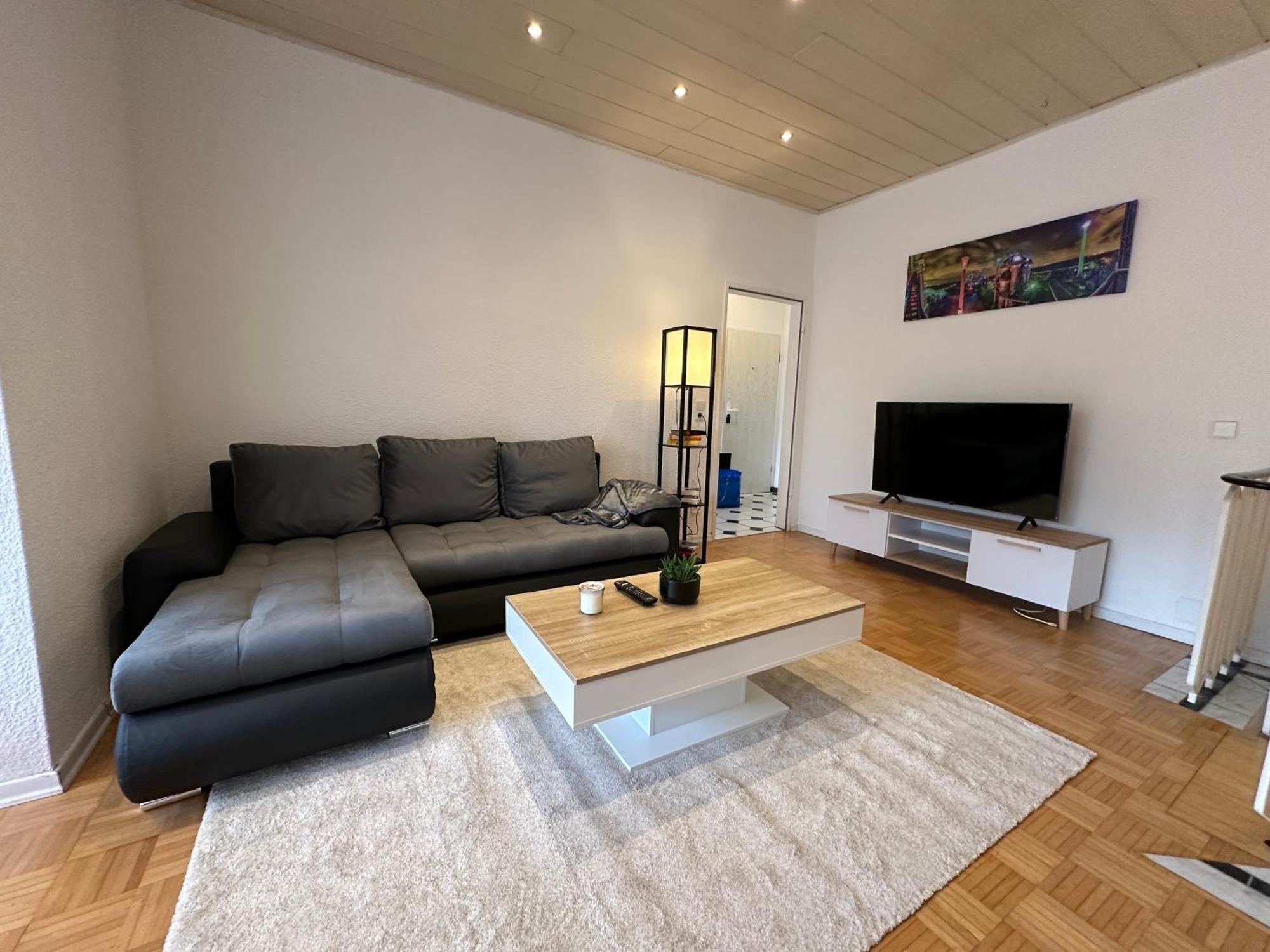 Appartement Schoen Wohnen ! Netflix Nespresso Kueche Parkplatz Garten