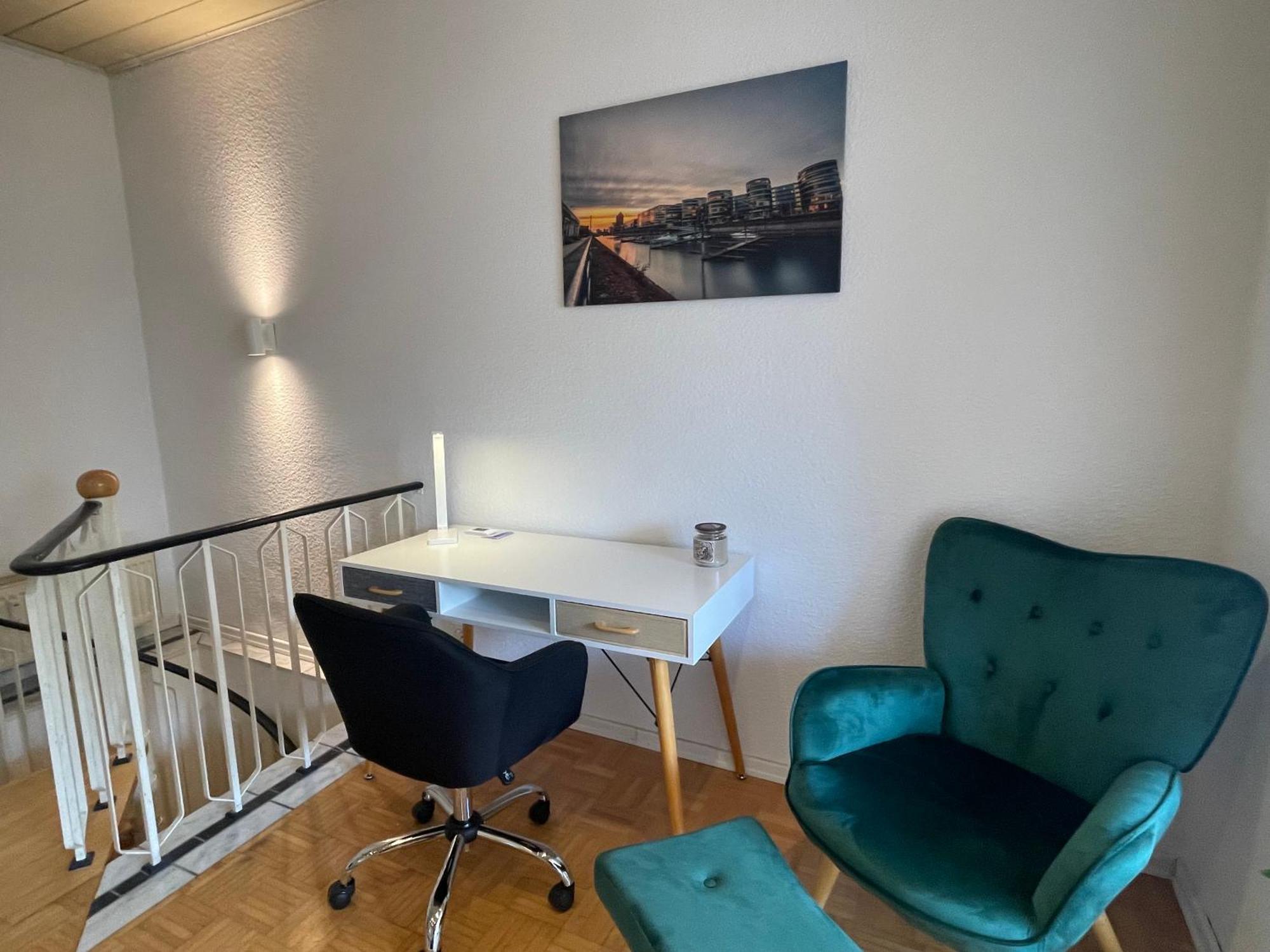 Appartement Schoen Wohnen ! Netflix Nespresso Kueche Parkplatz Garten *